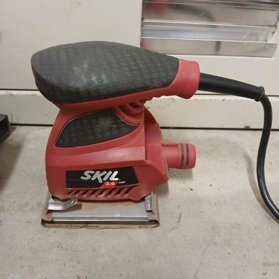 Two Electric Skill sanders - Belt sander and palm sander