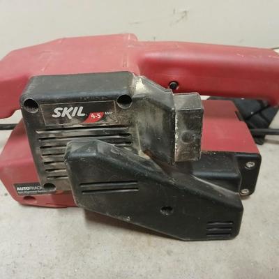 Two Electric Skill sanders - Belt sander and palm sander