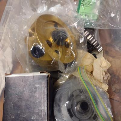 Collection of Automotive Accessories (G18)