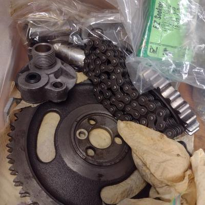 Collection of Automotive Accessories (G18)
