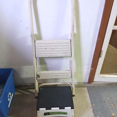 Folding footstool, and folding step ladder