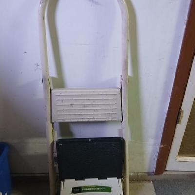 Folding footstool, and folding step ladder