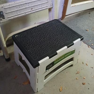 Folding footstool, and folding step ladder