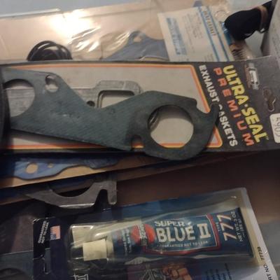 Assorted Automotive Accessories (#1)
