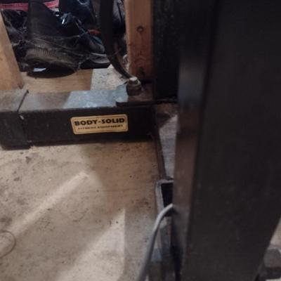 Body Brand Chest/Back Row Disc Weight Machine
