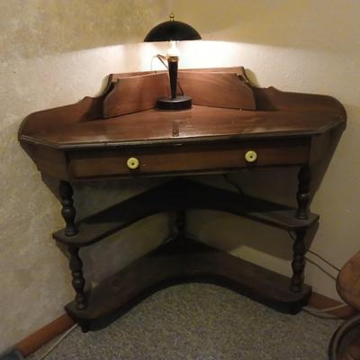 Adorable, nice vintage wooden corner desk with chair and touch lamp