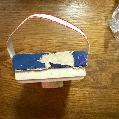 Fisher price wind up music box-1968