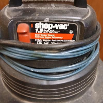 6 Gallon QSP Shop vac with attachments