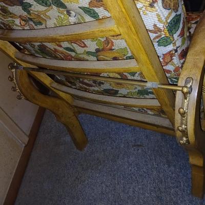 Vintage Mission oak chair reclining lounge chair