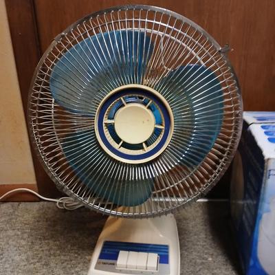 Multi speed oscillating fan with Pro care Cool mist humidifier