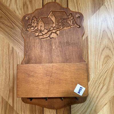 Vtg wood waterwheel, letter,mail,key,hooks organize