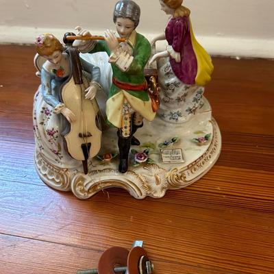 Pair of Vintage Victorian Table Lamps (See Details)