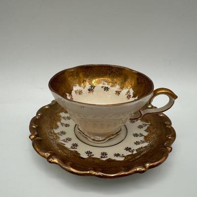 Linder Kueps Bavaria Cups and Saucers