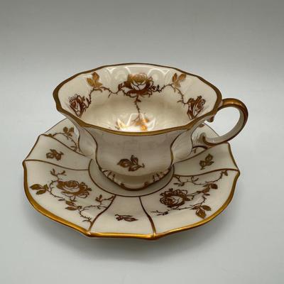 Linder Kueps Bavaria Cups and Saucers