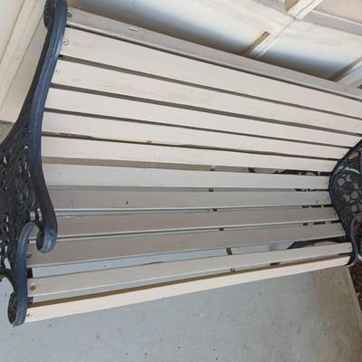 Perfect Patio Bench for the Front yard!