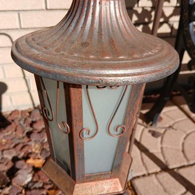Patio light on stand with Green frog sun dial