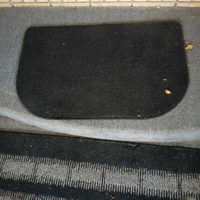 Area rug and throw rug