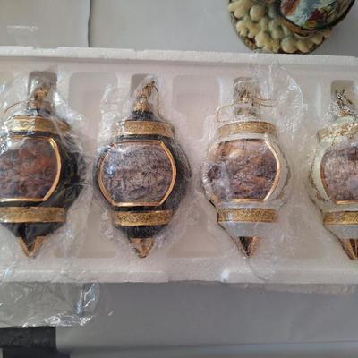 Set of 4 Ornaments Wildlife