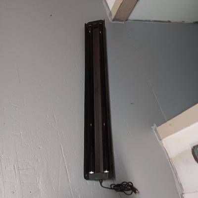 4 FOOT FLUORESCENT BLACK LIGHT