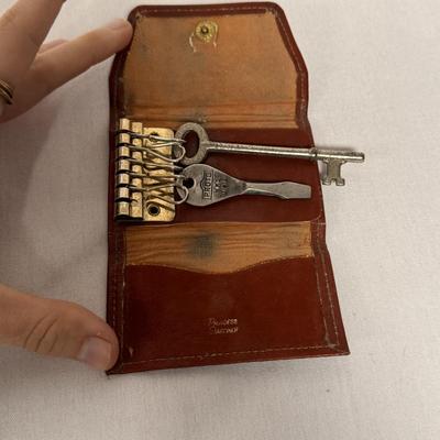 Vintage Butane Lighters and More (ST-DZ)