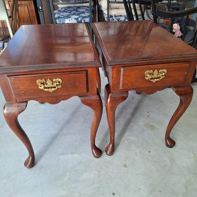2 Harden Nightstands