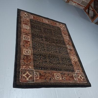 BROWN TONE AREA RUG