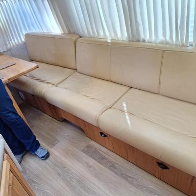 2009 Airstream with Hensley Hitch