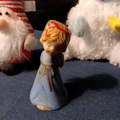 ANIMATED GEMMY BUMBLE AND OTHER HOLIDAY ITEMS
