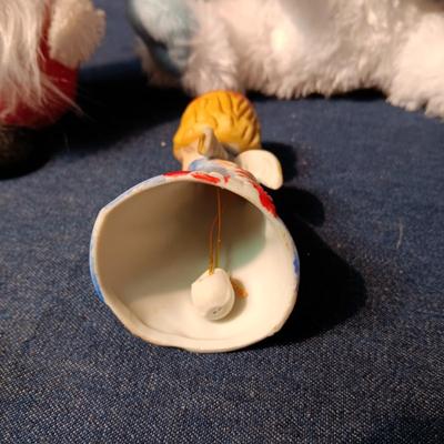 ANIMATED GEMMY BUMBLE AND OTHER HOLIDAY ITEMS