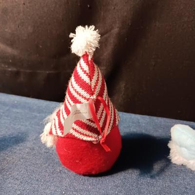 ANIMATED GEMMY BUMBLE AND OTHER HOLIDAY ITEMS