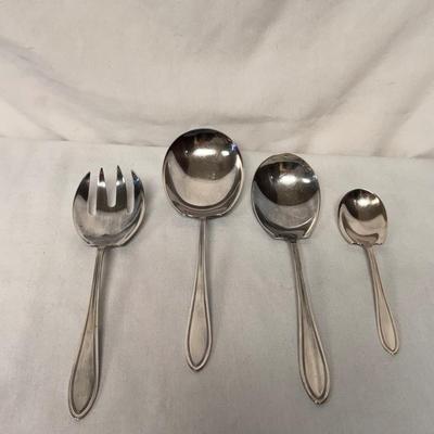 Reed and Barton Silver Plated Silverware (ST-DZ)