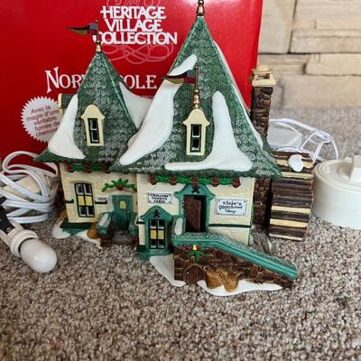 Department 56 Elsie’s Gingerbread House North Pole Series 1998