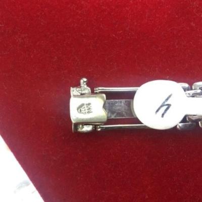 14 k White gold Bracelet 8.5 in 32.7 g