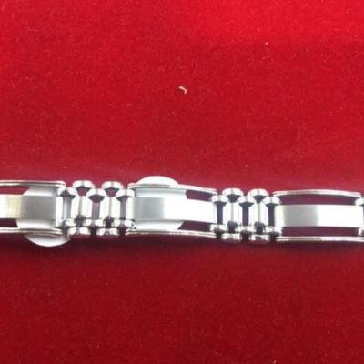 14 k White gold Bracelet 8.5 in 32.7 g