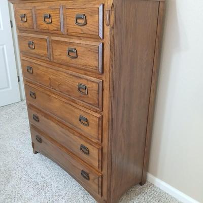Beautiful Mission Craftsman Oak 6 Drawer Dresser Chest with cedar and felt lined drawers