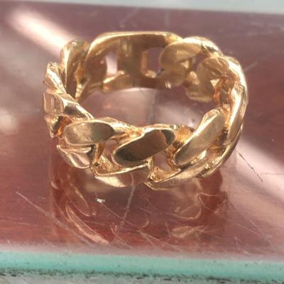 Gold ring size 11