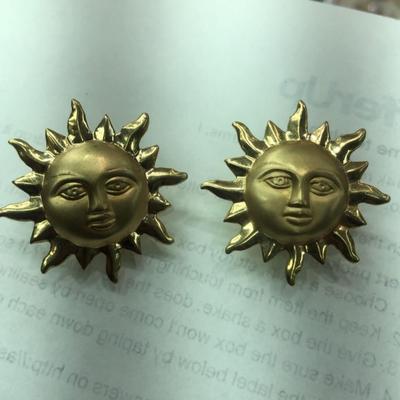 Gold sun earings 6.3 g 14 k