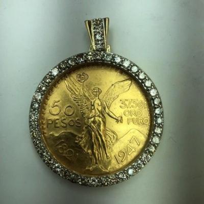 Gold 50 pesos with gold 14 k diamond case medalion