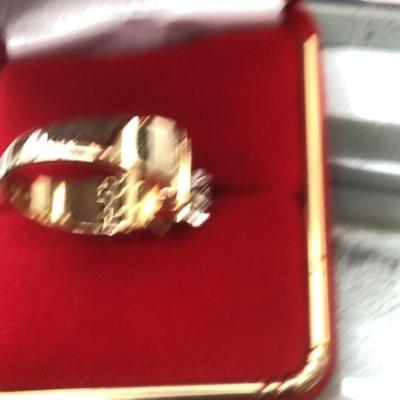 Gold diamond ring 14 k size 8 10.2 g