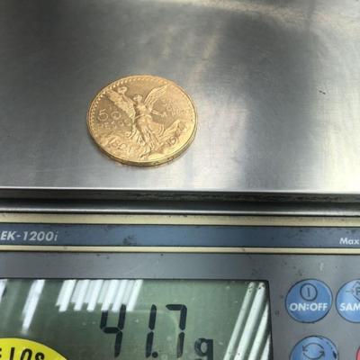 Gold 50 pesos coin medalion 24 k 61.4 g