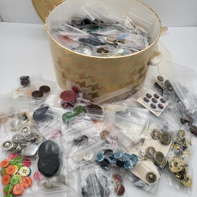 Massive Vintage Buttons Lot In Hat Box
