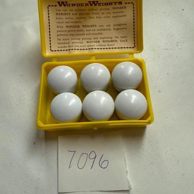 Wonder weights-let them hold your patterns!