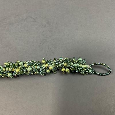 -21- ARTISAN | Green Beaded Bracelet