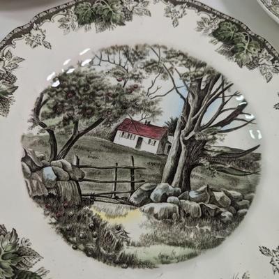 Set Of 8 Vintage Johnson Brothers The Friendly Village Pattern Plates Made In England