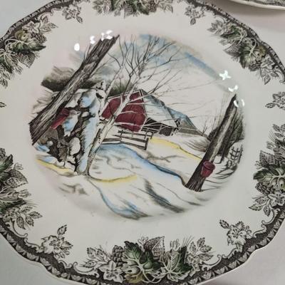 Set Of 8 Vintage Johnson Brothers The Friendly Village Pattern Plates Made In England
