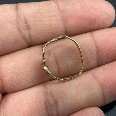 -32- FINE JEWELRY | 10KT Marked Ring | Damaged
