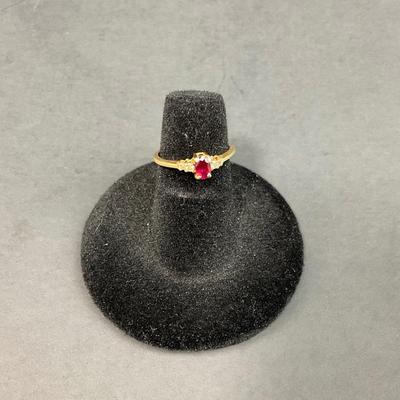 -33- FINE JEWELRY | Gold Ring With Ruby Stone & Diamond Chips | Marked