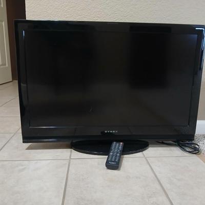 Dynex 32" HDMI LCD TV with remote control
