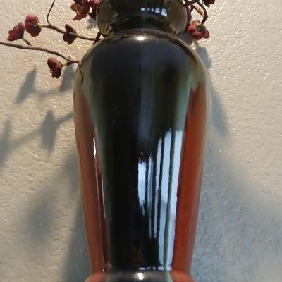 Decorative 14" vase with led battery-operated flowers and two Serengeti wooden pillar candle holders