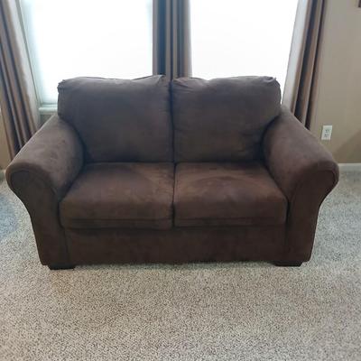 Loveseat Flat Suede Chocolate
